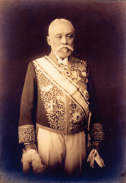 古市公威肖像写真（1897年　44歳）