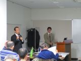 公開講座の様子(左:土屋氏)